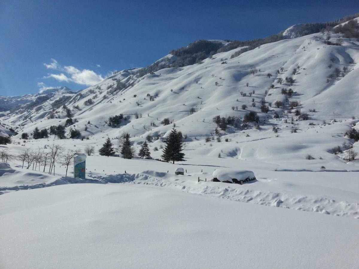 Gite De Montagne Du Plateau De Lhers- Accueil Randonneurs Accous Exteriér fotografie