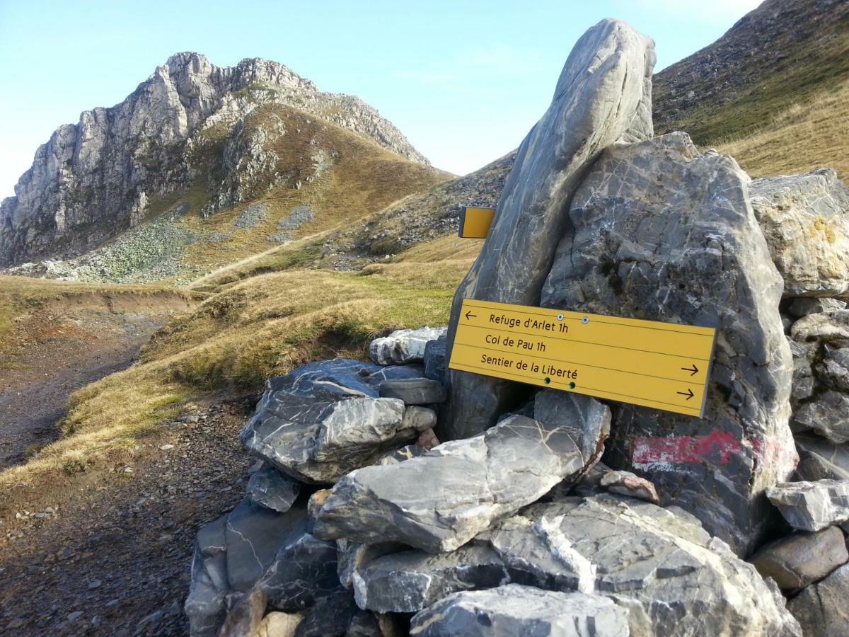 Gite De Montagne Du Plateau De Lhers- Accueil Randonneurs Accous Exteriér fotografie
